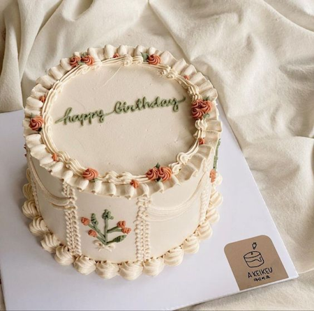 Vintage Cake